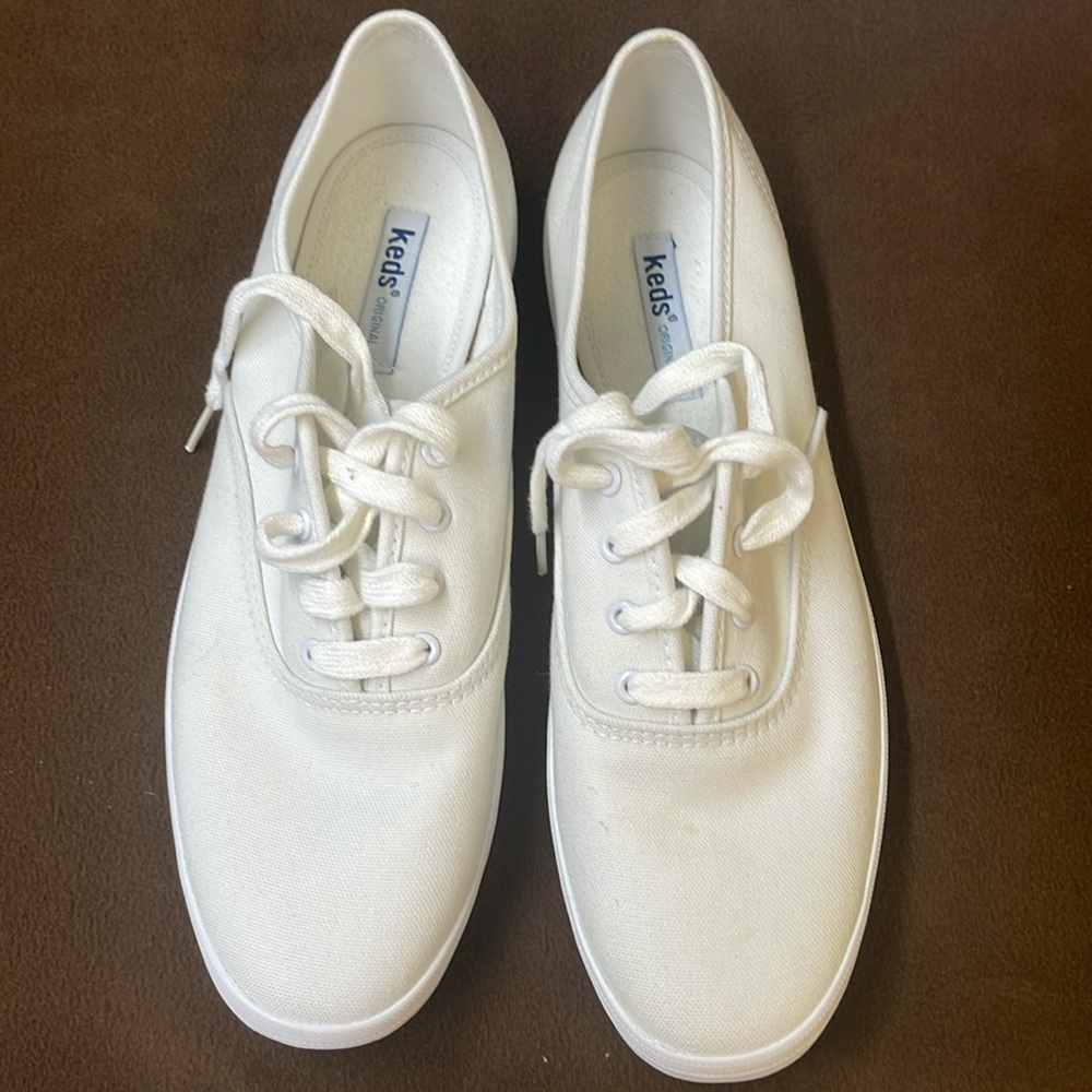 Ladies new keds